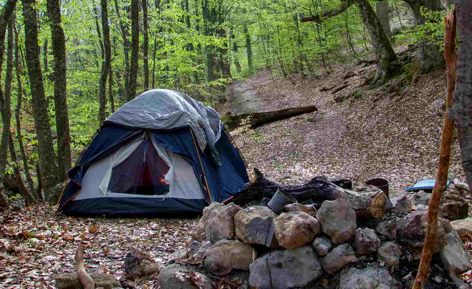 What's The Difference Between A 3 and 4 Season Tent?