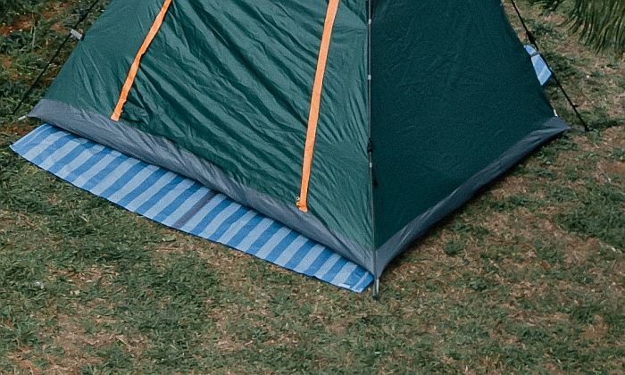 tent with footprint